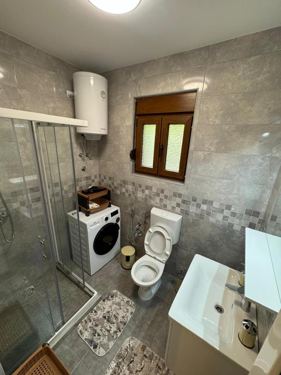 Apartment Vento Di Bocche III Kotor Buitenkant foto